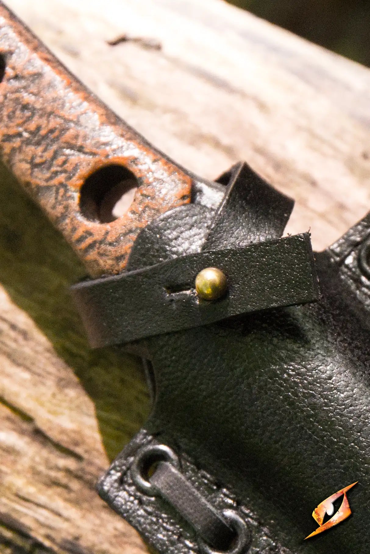 Thrust Knife & Holder