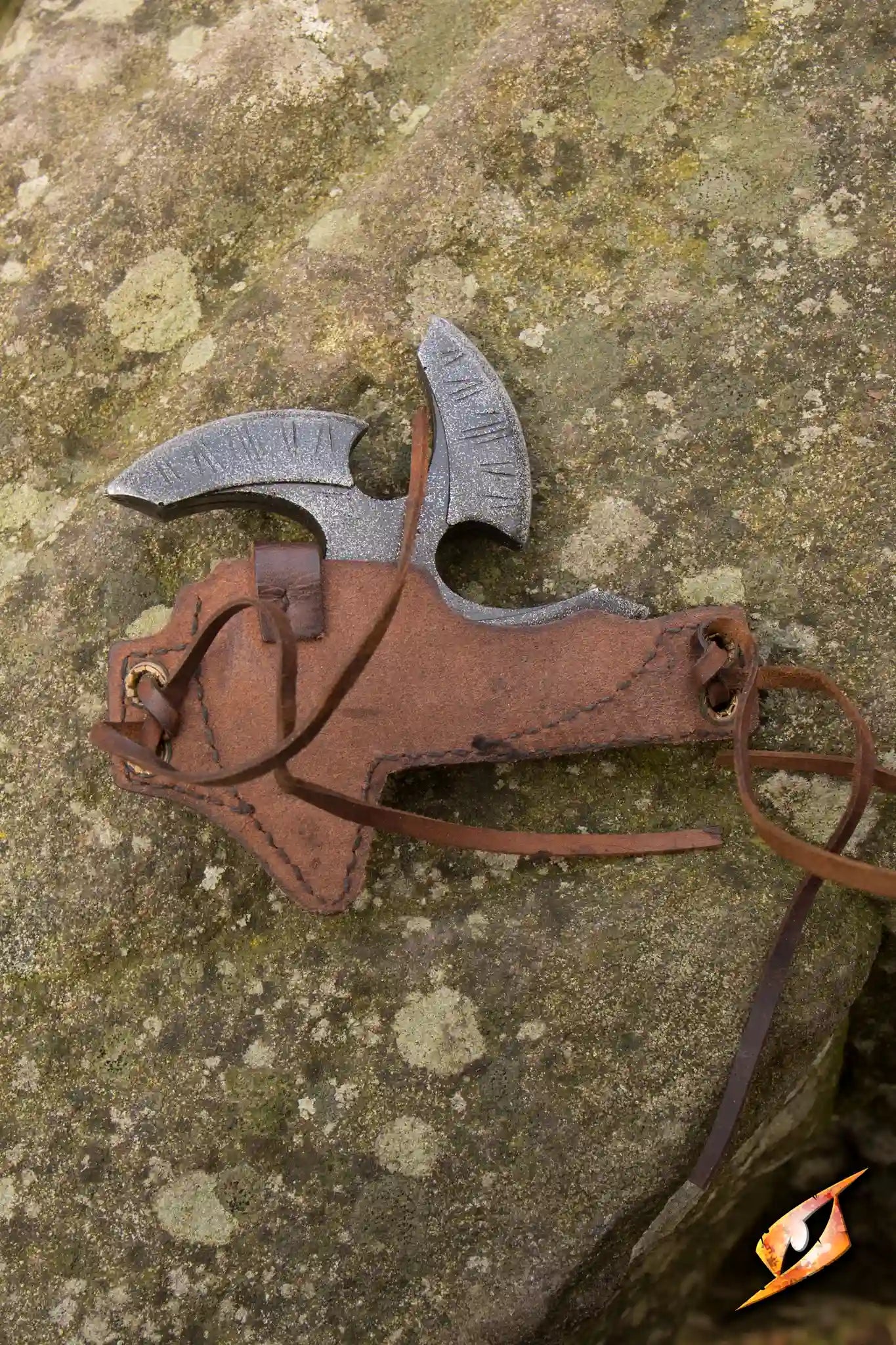 Black Shuriken & Holder