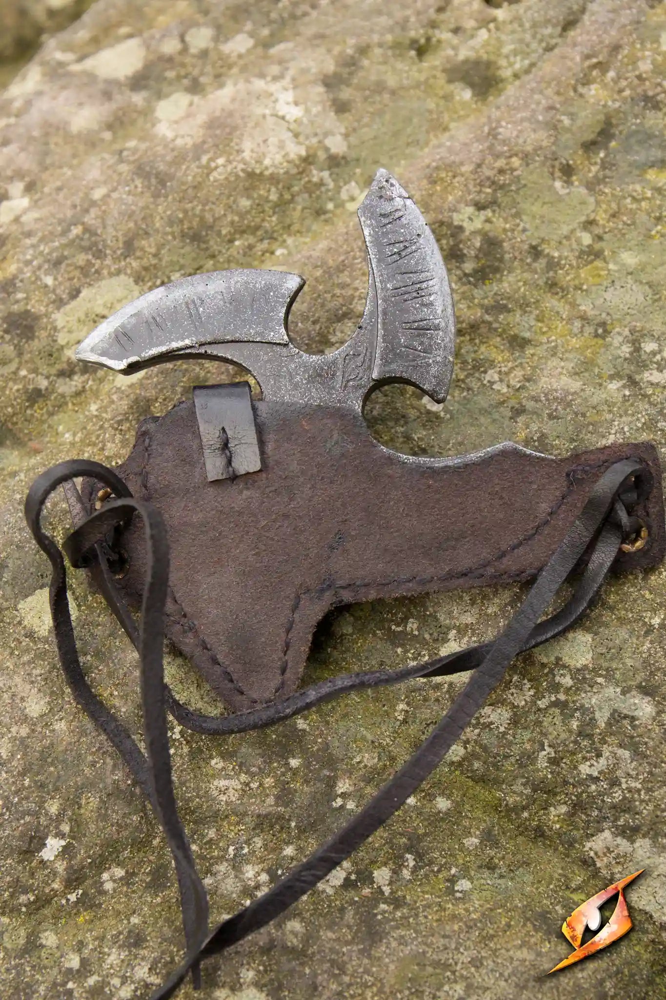 Black Shuriken & Holder