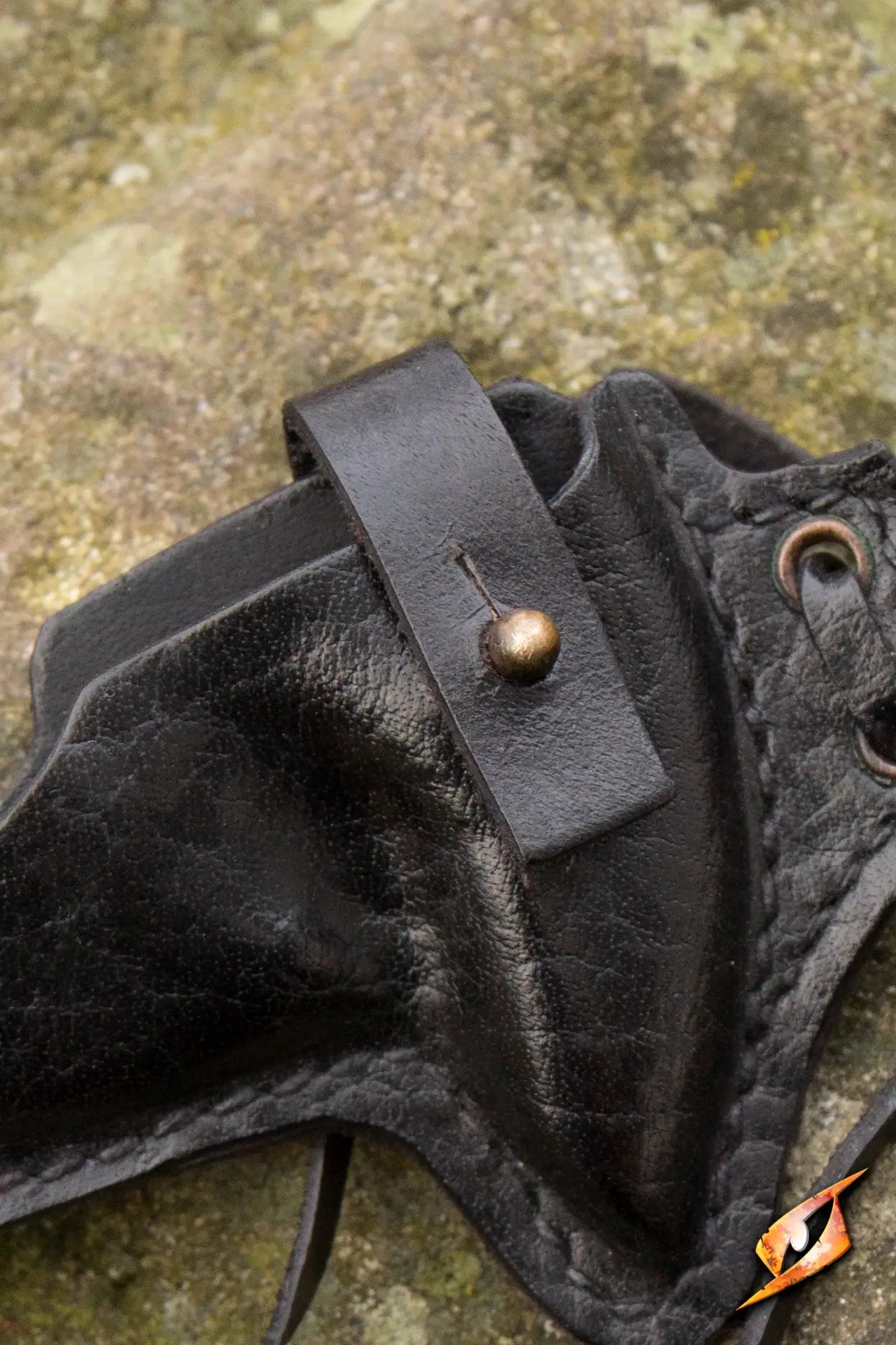 Black Shuriken & Holder