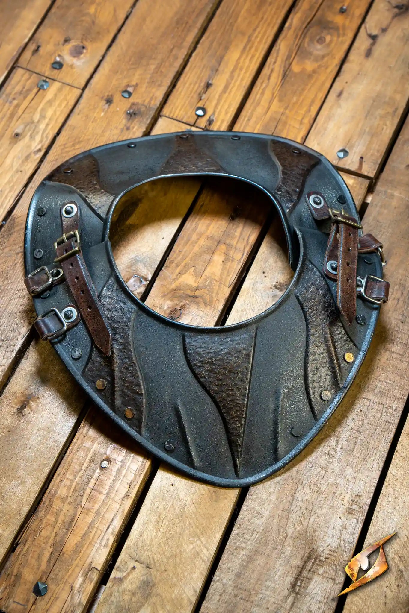 Raider Gorget