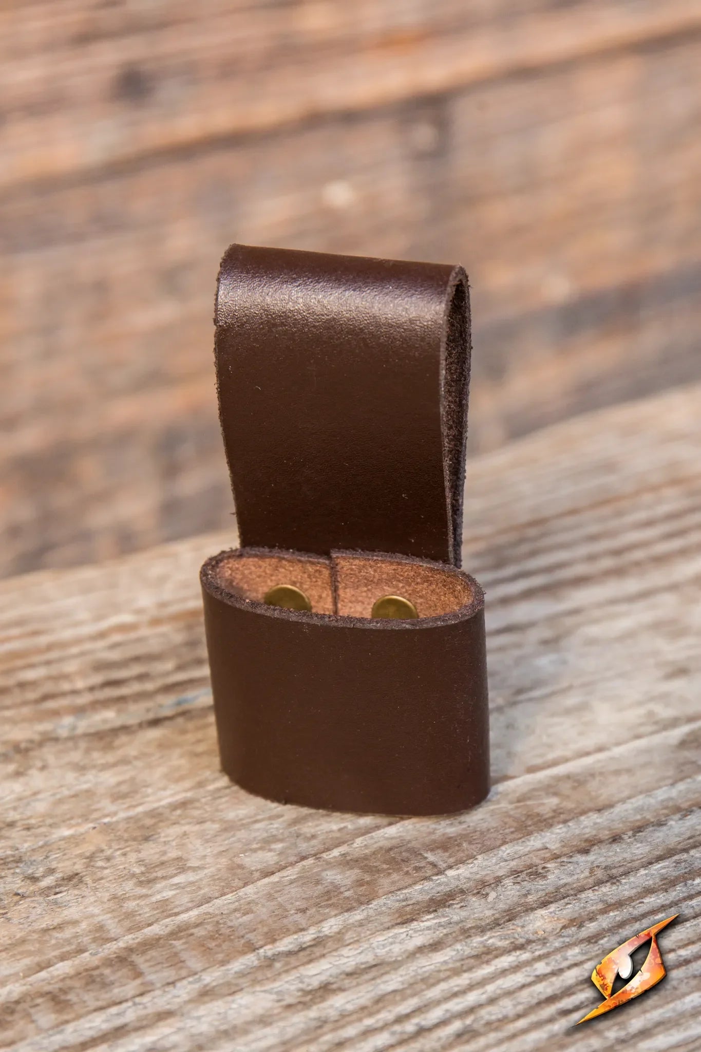 Throwing Knives Holder - 1pc for secure and convenient carrying of throwing knives on your belt.