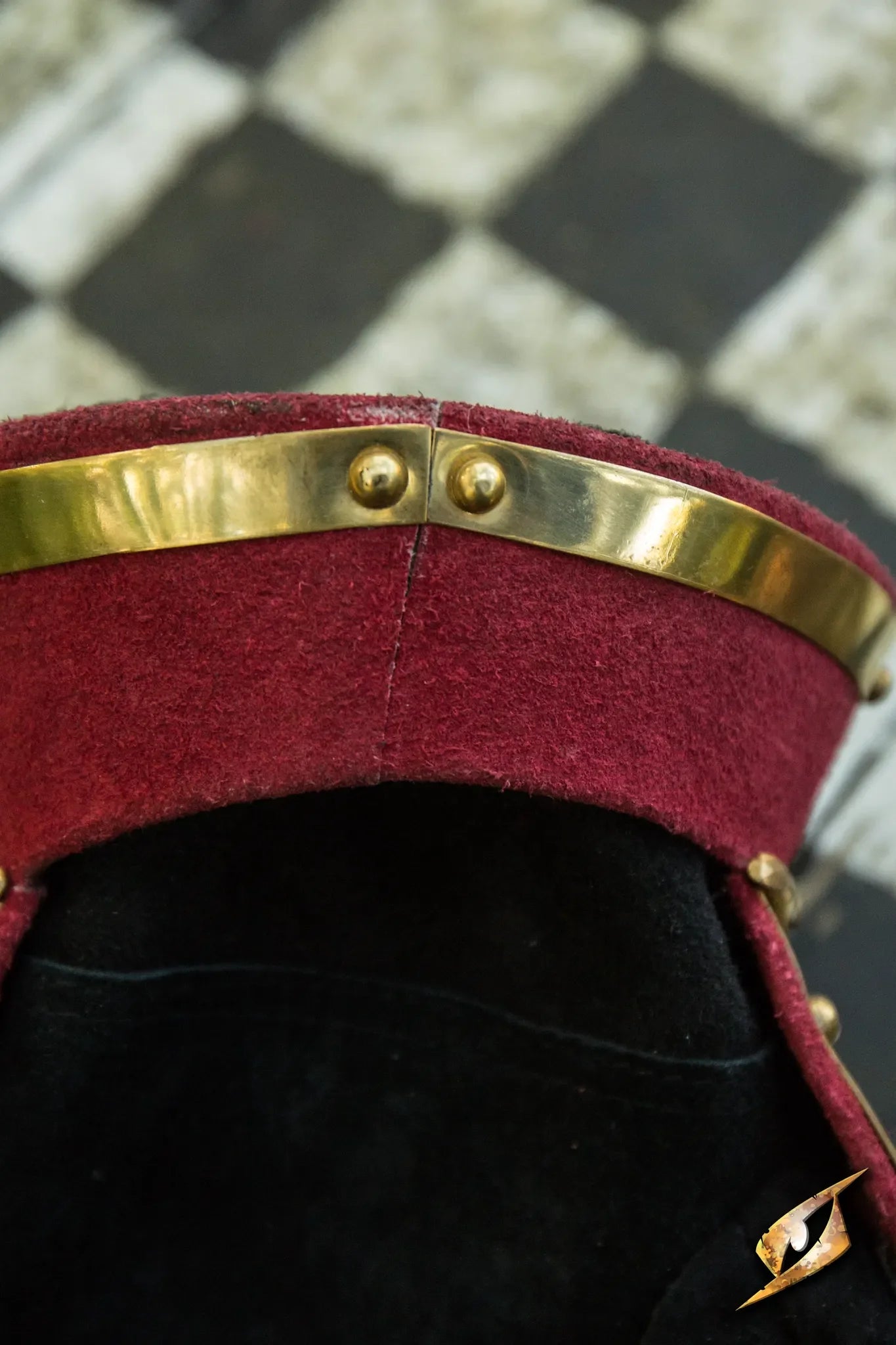 Hourglass Gauntlets