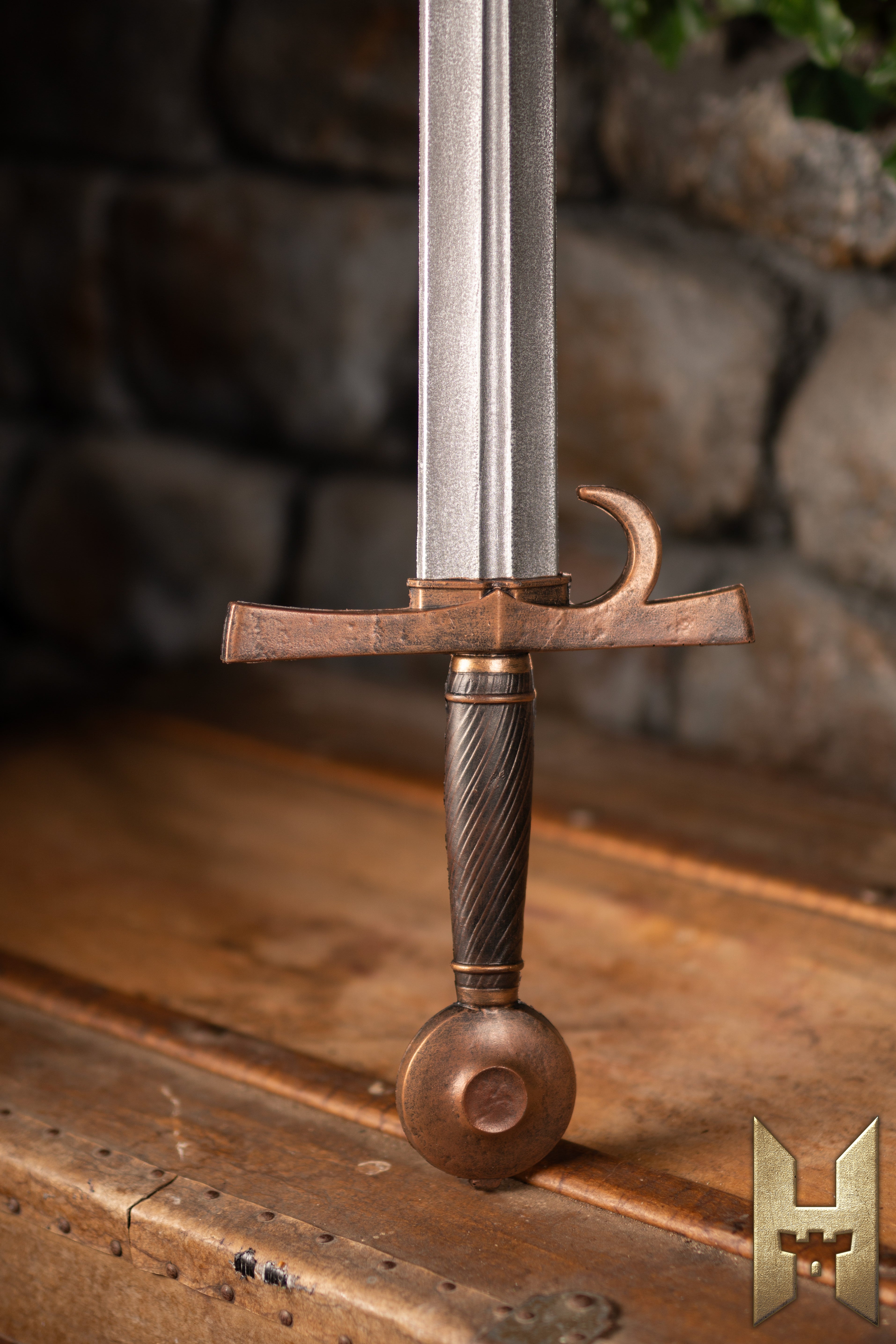 32770150 02 Milanese Sword   Bronze Steel   91Cm