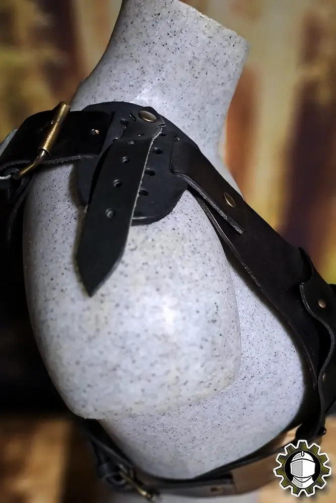 Harness Naevia Right (Fighter)