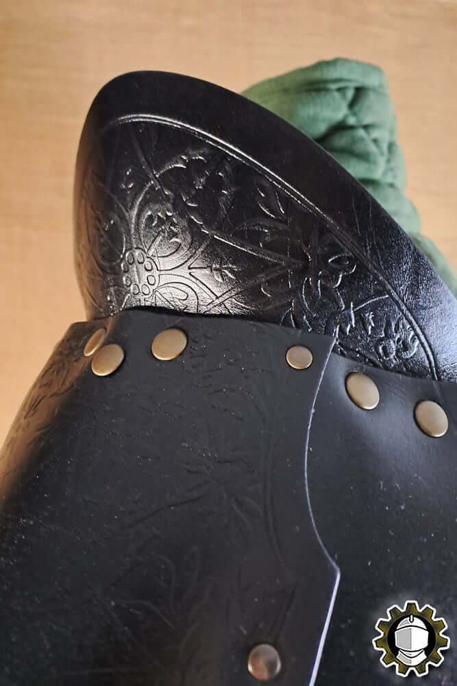 Close-up of Pauldrons Brian (Fighter) showcasing intricate design and sturdy construction.